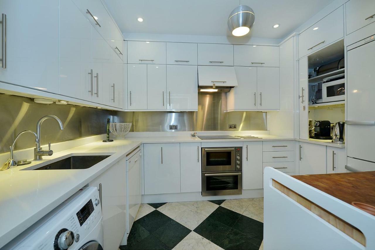 Ennismore Mews Лондон Экстерьер фото